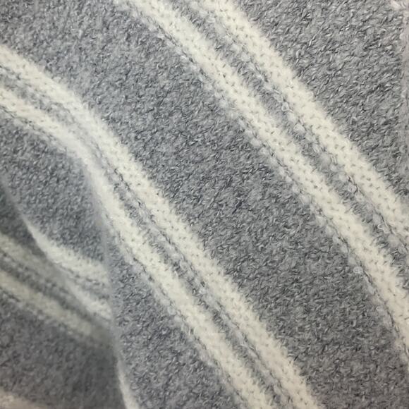 Soft Surroundings womens large knit stripe gray and white zipper back sweater - Picture 5 of 10